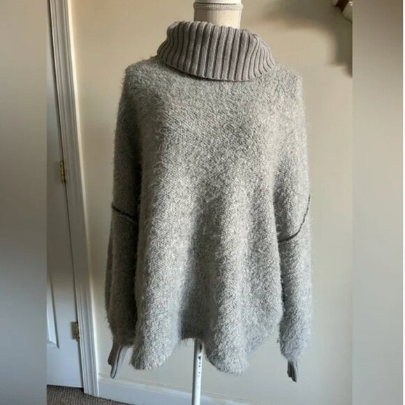 Free People Milo Oversized Tunic Sweater in Heather Grey size S - Picture 2 of 11